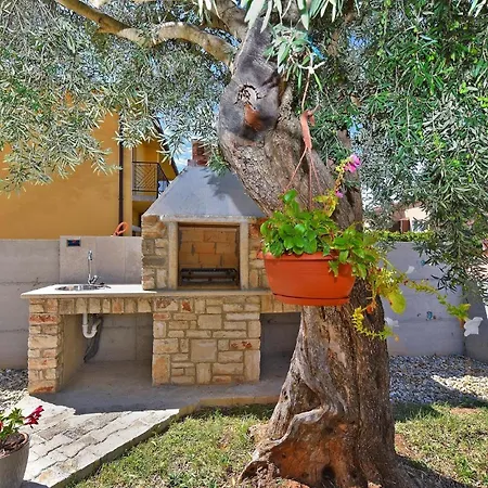 Apartment Fuer 6 Personen Ca 85 Qm In Fazana, Istrien Istrische Riviera