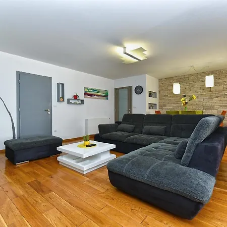 Fuer 6 Personen Ca 85 Qm In Fazana, Istrien Istrische Riviera *
