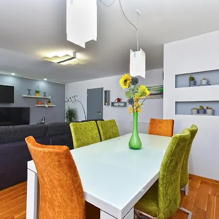 Apartment Fuer 6 Personen Ca 85 Qm In Fazana, Istrien Istrische Riviera