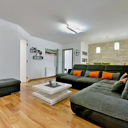 Appartement Fuer 6 Personen Ca 85 Qm In Fazana, Istrien Istrische Riviera